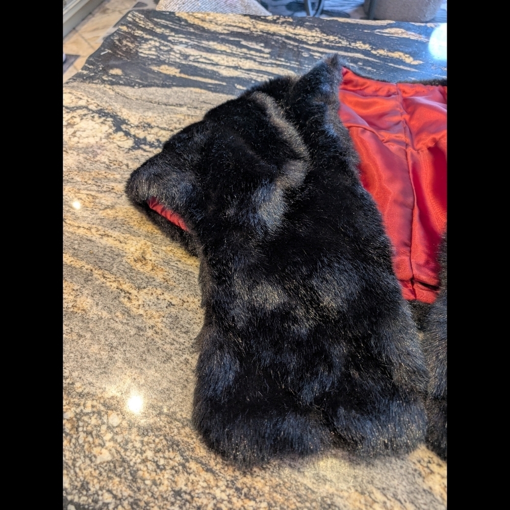 Vintage Black Fur Stole/Cape - Fur Type Unknown - Picture 5 of 12